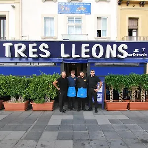 2* Otel Tres Leones